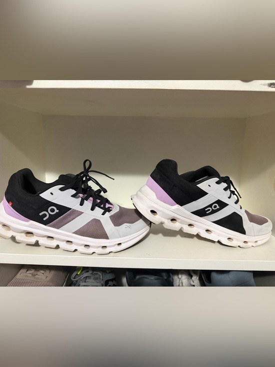 On Running Shoes - On Running Women's Black & Lavender Neutral Running Sneakers
